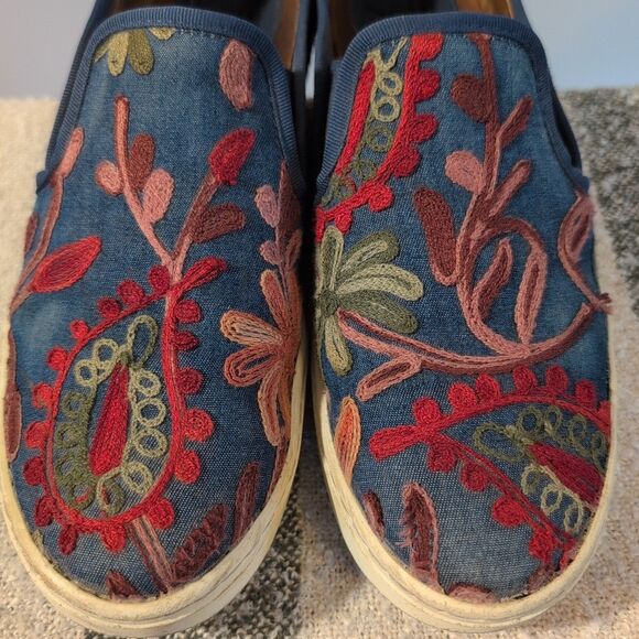 Sofft Shoe Slip On Somers Floral Embroidered Denim Boho Sz 8.5 M Leather Lining - Picture 5 of 8